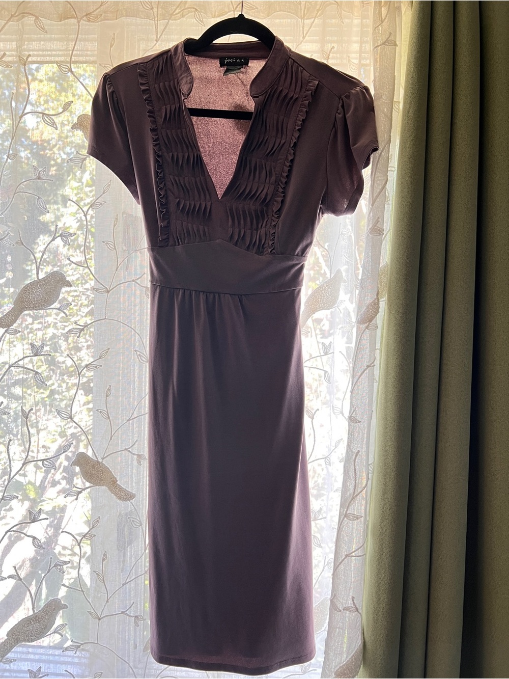 Joei & I Dusty Mauve Ruffled V-Neck Sheath Dress
